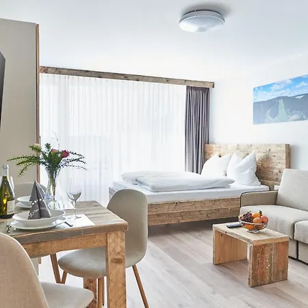 Smart Haus Brilliant 608 Apartment